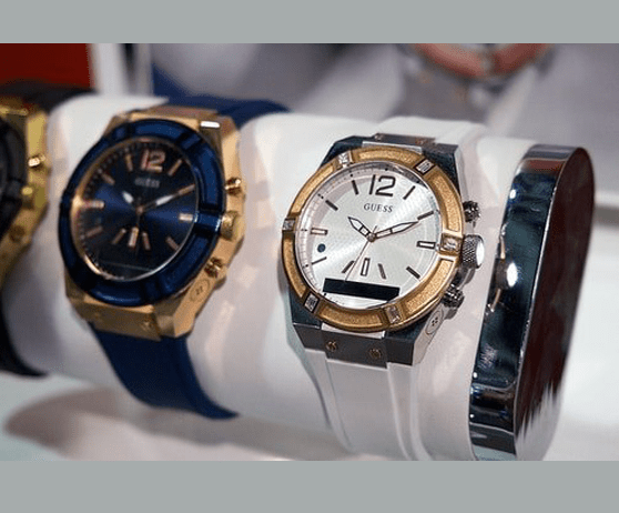 Đồng hồ Guess nữ chính hãng dây kim loại màu vàng hồng 36mm - DWatch  Authentic